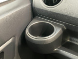 品質へのこだわり!フロアマットやシートなど車内をキレイに清掃し、ニオイや汚れなどを徹底的にクリーニングしてもらっております。室内はピカピカです☆