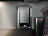 MINIの内装はとにかく『円』に拘ったデザインコンセプトが一目で伝わってきます。これほど円形に拘った車は他に御座いません。伝統のデザイン、トグルスイッチなど遊び心のある内装で御座います。