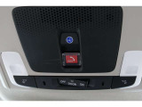 緊急通報ボタンが装備されています。ホンダコネクト対応。ご利用には、Honda Total Care プレミアムのご加入が必要です。