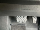 運転席二ーエアバッグです。