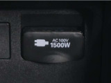 非常時やキャンプ等に役立つAC100Vコンセント付きです。