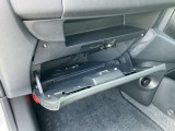 収納もバッチリ!小物が散乱しがちな車内もスッキリさせる事ができますね♪