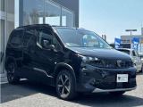 専門のサービススタッフに専用テスター。ご納車前の点検整備から、アフターサービスまで、お任せ下さい。