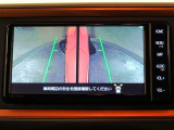 サイドビューで右左折時に運転席からは見えないところも映し出してくれるので安心♪※あくまでも補助的な装置なので目視確認もお忘れなく!