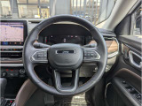 握りやすく運転しやすい、ヒーター付きのステアリングです。