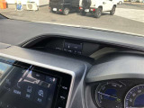キーを取り出さずにドアを施錠&解錠。クルマの始動も可能です。
