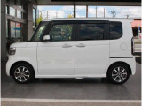 当店の展示車は、プロの業者にボディーの磨き、ルームクリーニングを依頼していますので、とてもきれいです!!ぜひ、見にいらしてください!