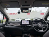 視界広々で運転しやすいインパネ