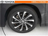 お客様のカーライフをサポート!安心、安全をモットーに、このお車の納車時にはタイヤを4本新品交換いたします。
