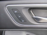 パワーシート☆メモリー機能付きでいつも同じポジションで運転ができます