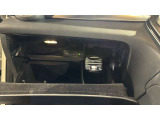輸入車、国産車を問わず、現在お乗りのお車を下取りさせて頂きます。お車の車種やボディカラー、オプション装備などをご連絡頂けましたら、おおよその額を提示させて頂きますので、お気軽にお申し付け下さいませ。