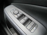 全席パワーウィンドウスイッチ★運転席はワンタッチで開閉可能です♪