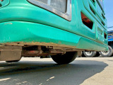 フロントバンパー運転席側下部にキズがあります。