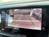 バックカメラも鮮明に映るため、駐車時の安心感が増します。