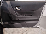 当社MINI認定中古車は全車保証付きでございます。また保証料金や整備費用はお見積書内の諸費用・税金に追加計上する事はございません。認定中古車保証付きのお支払総額でお見積りご依頼の上、他店とお比べください