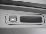 車両本体価格以外に必要な諸費用を含めたお支払総額を表示しています。車両本体価格は安いけれど諸費用が高い!!なんてことにならないよう購入に必要な金額=総額をご確認ください。