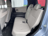 大人4名での乗車も上質かつ快適です!