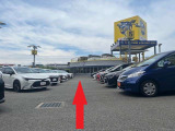 到着しました!おつかれさまです。看板が目印です。5台駐車スペースあります。