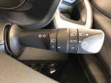 ☆オートライト機能☆車外の明るさに応じて自動的でヘッドランプを点灯および消灯します。夕暮れ時やトンネルなどで便利です!