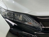 シャープなデザインのLEDヘッドライトです。