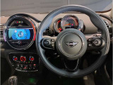 ミニ独特のゴーカートフィーリングと呼ばれる軽快なハンドリングはAT車、MT車のどちらでも楽しめます。
