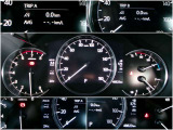 メーター内には、外気温・平均車速・平均燃費・瞬間燃費・走行可能距離のECO情報が表示できる機能があります!