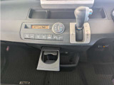 禁煙車で灰皿部分はカップホルダーになってます。