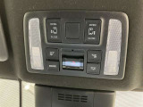 両側パワースライドドア付きだから、狭い駐車スペースなどでの 乗り降りラクラク!小さなお子さまのいるご家庭には嬉しい装備。