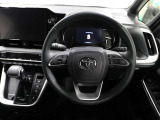 各操作スイッチなどもハンドルから手を放すことなく操作可能で安全運転に支援いたします!