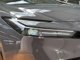 ○暗い夜道も明るく照らします○LEDヘッドライト装着車! 夜間のドライブも安心ですね♪消費電力が少なくて明るいなんて、◎です☆