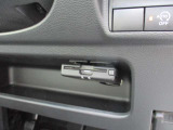 ここにETC付いております。高速道路の料金所もスイスイ♪ ETCカードの申し込みは日産カードがおすすめ!!!「安心」「おトク」「便利」で皆さまのカーライフをサポートする特典満載のカードです。