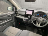 広々とした視界を体感できます。運転が楽しくなりますね。