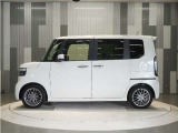整備代金を車両本体価格に含んでおります。法定点検整備または定期点検を実施し、点検記録簿を発行致します。