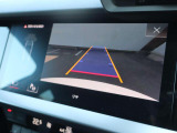 Audi正規ディーラーが高品質をお約束。高度な訓練・教育を受けたAudi専任メカニックが、100項目にもおよぶ精密な点検を実施。すべてクリアしたAudi車だけ、あなたのお手元に届けられるのです