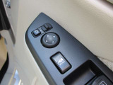 ドアミラーの鏡面の調節、格納は運転席からすべて操作できます!