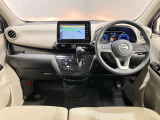 運転席からの視界が左右に広く隅々まではっきりと見えます!クルマの前端も把握しやすく安心です★