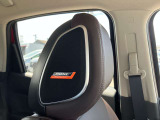 BOSE内蔵ヘッドレスト