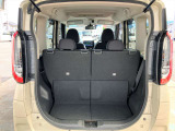 乗る人や荷物に合わせてフレキシブルに対応!4名乗車時でも十分な広さ!