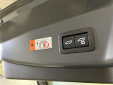 【パワーバックドア】ボタンを押すだけで自動でバックドアの開閉ができます☆