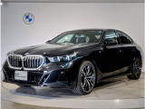 【BMWの伝統】BMWのお車は、&ldquo;駆け抜ける歓び&rdquo;を意識し、走行の安定性とコーナリングの良さを追求し、思い通りにハンドルの操作可能です。