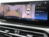 車両の頭脳といっても過言ではない『iDrive・システム』。オーディオ・ハンズフリー・ナビゲーションはもちろん、車両状況・操作説明まで確認する事ができます。