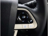 ハンドルから手を放さずに操作出来ますので、安全運転にもつながりますね