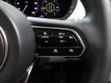 MRCC(マツダレーダークルーズコントロール)は先行車との車間を維持しながら追従走行を行い、長距離でのドライバー負担を軽減させてくれます。