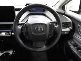 各操作スイッチなどもハンドルから手を放すことなく操作可能で安全運転に支援いたします!