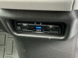 スマートキーは2個ついてますので複数でのご使用の際でもそれぞれ使っていただけますので大変便利ですよ(^^♪