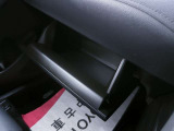 置き場所に困るティッシュボックスも入りそうですね。