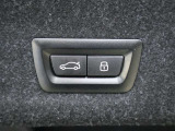 BMWライフをさらに素晴らしいものにするために、BMWカードもご用意しております。ご利用金額1,000円ごとに1ポイントたまります。BMW正規ディーラーでのご利用につきましてはポイントが2倍になります。