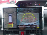 バックガイドモニターで、後方を確認しながら安心して駐車することができます。運転初心者も熟練者も必須の機能ですよ!