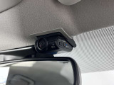 日産オリジナルドライブレコーダー(フロント+車室内)がついており、ナビ画面で確認することができます。