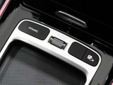 中古車業界でも定評のある第三者検査機関「AIS」による品質評価で、安心してお選びいただけます。車両鑑定につきましては車両品質評価詳細をご確認下さい。※一部鑑定をしない車両もございます。